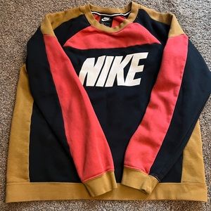 Nike sweatshirt; size L
